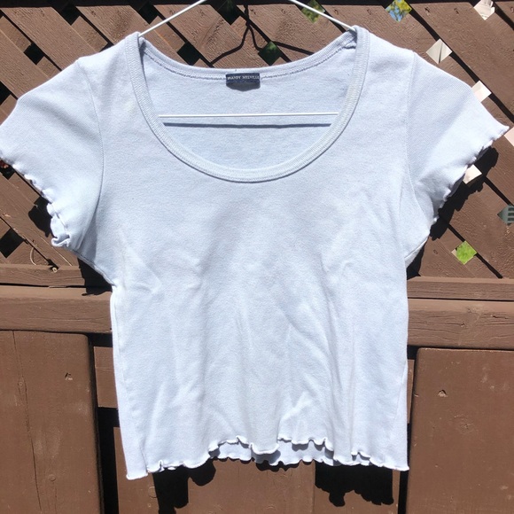 Brandy Melville Tops - BRANDY MELVILLE lettuce edge top